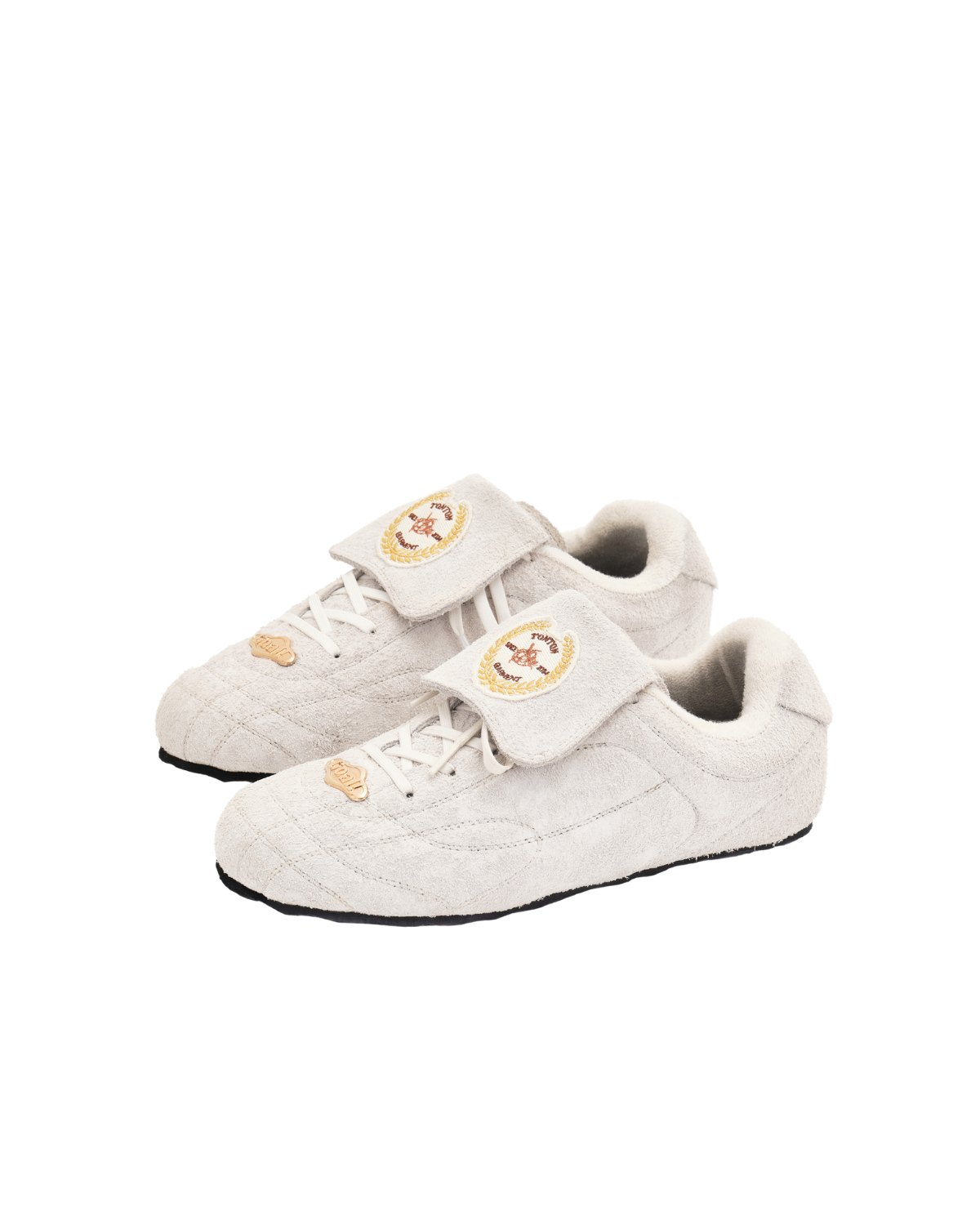 RISING STAR 01 – Snow White Suede